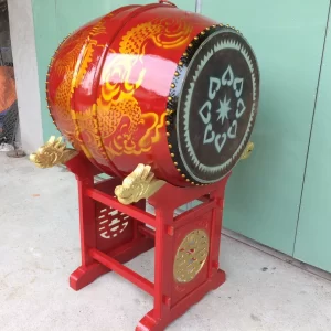 trống trường học được trang trí bắt mắt