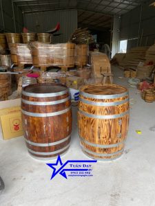 bàn gỗ trang trí