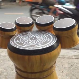 trống hát văn